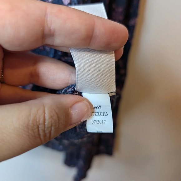 Aeropostale Y2K Navy Pink Floral Long Bell Sleeve Hippie Fit Flair V  Neck Top M - Picture 7 of 9